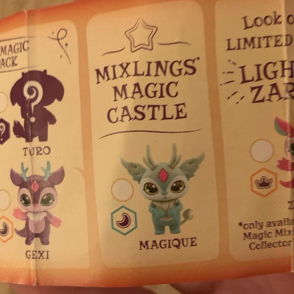 Magic Mixies castle with one character + accessories NWOT - Picture 4 of 6